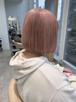 イト(ito.) 白髪活かしホワイトピンク_ブリーチカラー_ワンホン