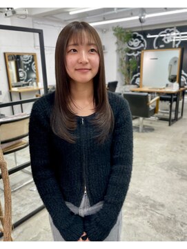 ソーソー(SoSo) 顔周りレイヤー×透明感カラー6.7ニュアンスウルフ