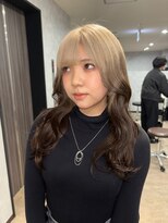 ルル(Lulu) ブラウンベージュルーツカラーハイトーン