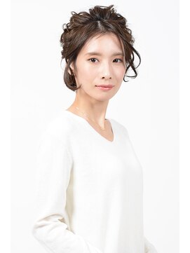 アース 北谷店(HAIR&MAKE EARTH) ショートでも華やか！ハーフアップアレンジ