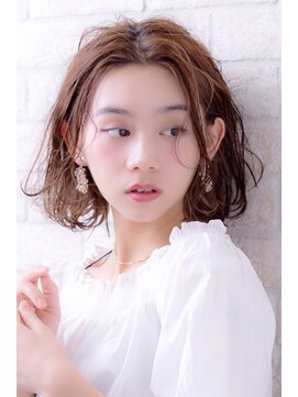 エルデ ナインズ ヘアー スタンド 川口店(elde 9's HAIR STAND) 簡単スタイリング,フォギーベージュ,耳かけ[川口/川口駅]