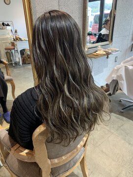 ナブラ(NABLA) 細めハイライトグレージュ極細『倉敷美容室』『ナブラ』