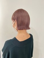 トレス(TRESS)&nbsp;外ハネボブ　ピンクベージュ　ピンクカラー　レイヤー