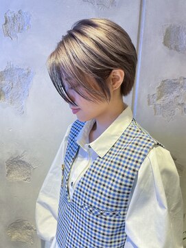 ヴェル(Vel.) グレージュショート