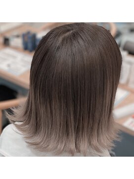 ビューティーマルシェ ミンナノ ららぽーと愛知東郷店 外はねグレージュ