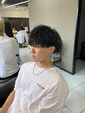 アイズ 海老名(AIZU) ツイストスパイラルパーマ　王道マッシュ　骨格矯正カット