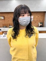 トゥコ(tuco)&nbsp;ミディアムパーマ　ミディアム　ミディアムレイヤー　ぱっつん