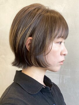 エリマ 横浜西口(elima) 横浜西口切りっぱなしミニボブショートレイヤー前下がり前髪なし