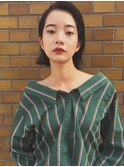 切りっぱなしボブミニボブ外ハネグレージュパツっとかきあげ前髪
