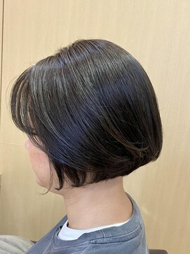 エム インターナショナル 白岡 キュート(EMU international CUTE) 襟元スッキリ☆丸みミニボブ