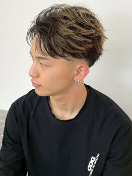 ラギッド 大野城店(RUGGED)の写真/ブリーチカラーが得意なメンズ美容室★メンズパーマとセットが大人気!ダブルカラー/ハイライトや白髪染めも