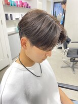 フィフス 栄(fifth)&nbsp;センターパートニュアンス刈り上げツーブロックメンズヘア