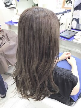 アルターシェリー(aL-ter che'rie) 【aL-ter cherie 】小顔カット◎旬のグレーアッシュ