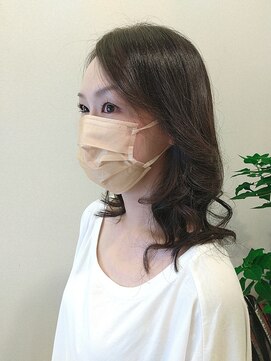 ピールアーク(peal ark) 20代30代エレガントな透明感♪ナチュラルカラー×毛先カール