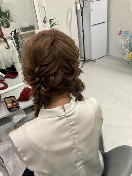 ラモ(RAMO) 編み込みツインテール