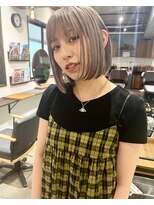 ユエ(Yue)&nbsp;ホワイトベージュボブ