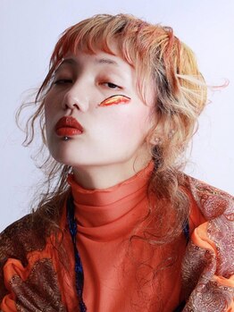 オルタナ(ALTERNA)の写真/≪セニングしない独自のカット技術≫すきバサミを使わず、カットだけで艶出し＊髪の毛1本単位で美しく。