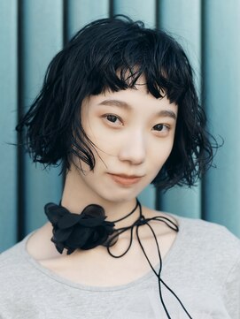 アデ オモテサンドウ(ade omotesando) 暗髪とパーマで作るボブスタイル/ウェットヘア