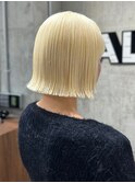 外ハネショートボブブロンドカラー/ケアブリーチケアカラー渋谷