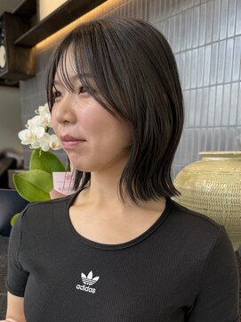 ノード(NODE) 栄ボブレイヤー艶髪アッシュミディアム　ダブルカラー