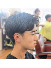 ふかみ理容院&nbsp;中学生のナチュラルショート × 立体レイヤーアイロンセット