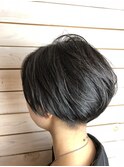 刈上げショートボブ