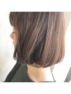 アオヘアーガーデン(ao hair garden) ナチュラルワンカールボブ×カシスグレージュ