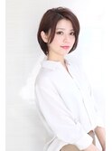 丸顔、面長さん必見、かき上げ大人小顔ショートボブ
