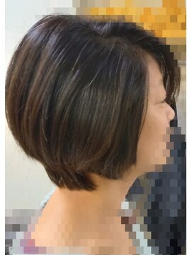 ビューティーサロン フジ 小顔ショートボブ