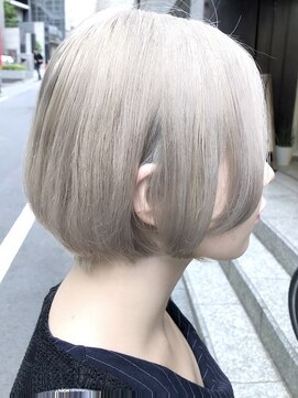 セシルヘアー(CECIL hair) CECIL 下北沢 ホワイトブロンド×ミニボブ