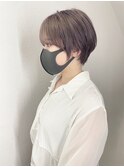 ラベンダーグレージュカラー×ショートヘア