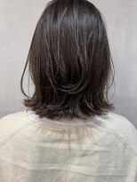 キチ(kichi.)&nbsp;[kichi.] レイヤーロブ×くすみベージュ