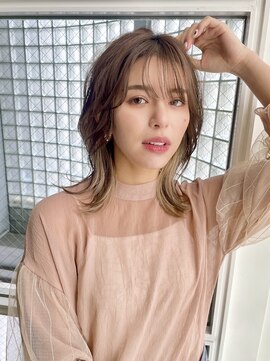 ミリア(MILIA) 大人可愛い30代40代50代ふんわりくびれ無造作カール