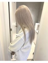 ミラ(MIRA)&nbsp;大槻勇樹/大阪美容室/梅田美容室/ホワイトベージュ