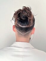 アクティフ(actif) マンバンヘア ツーブロックスキンフェードアート