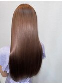 ストレート 美髪 ブラウンカラー 髪質改善 フェミニンロング