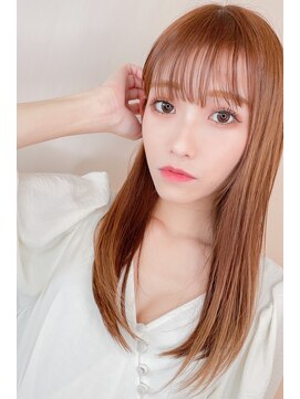 ロジ イン トゥバレー(LOWG in TOWVALLEY) ハイトーン艶髪ストレート