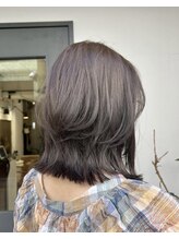 【伸ばし途中】で長さを変えたくない方は“メンテナンスカット”手触りとつやをUP！！