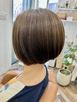 “癒し”の空間が広がる大人女性の為の上質サロン。あなたの“なりたい”をカタチにします。