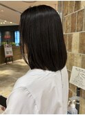 暗髪内巻きボブ