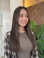 零秒女髪 千里丘店&nbsp;上品で透明感あふれる艶髪セミロングストレート髪質改善艶感