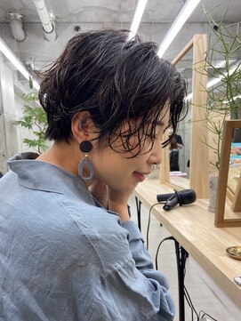 カフネ ジュントス ヨロ(Cafune' juntos YOLO) ショート　スウィングパーマ