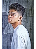 モイ(moy)&nbsp;フェードカット アップバング スキンフェード〔浅草/上野〕