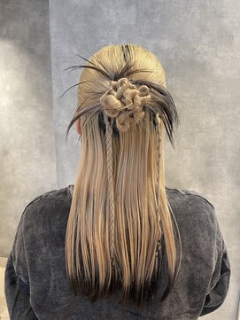 ラボヌールヘアー オリビエ 北千住店(La Bonheur hair Olivier) ハーフアップ／カチモリ／Y2Kヘア／ヘアセット