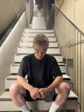 チルチェア 吉祥寺店(CHILL CHAIR) ブリーチ×ショートスタイル〈吉祥寺〉〈バーバー〉