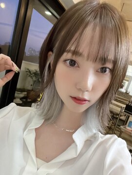 ピープスアンドスー 表参道 渋谷(Peeps&Suu.) 韓国インナーカラー/ホワイトグレージュ/ぱっつん前髪