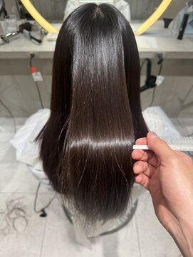 ロンドウル 熊本(Lond ulu) レイヤーカット/小顔に見せるヘア/黒髪/美髪/髪質改善/縮毛矯正/