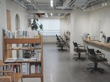 アパート(APART)の雰囲気（日の光がたくさん差し込み、風通しも良く気持ちのいい空間です◎）