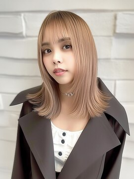 ジゼル 博多筑紫口店(GiseL) ミディアム レイヤーカット 顔周り ミルクティーベージュ