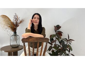 301の写真/大人女性の魅力を引き出すカラーが人気！髪がキレイで若々しく見えるスタイルに♪
